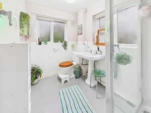 SHOWER ROOM- click for photo gallery